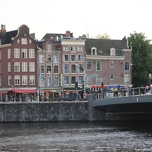 ** Hotel Restaurant Old Bridge Nederland